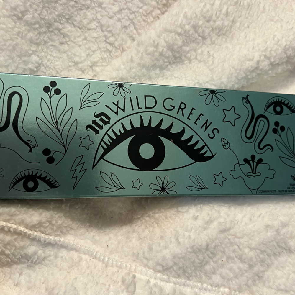 Urban Decay Earthy Neutrals Eyeshadow Palette